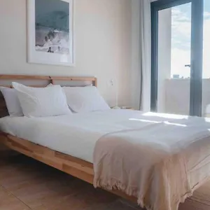 https://wave-chill-the-house.in-canary-islands.com